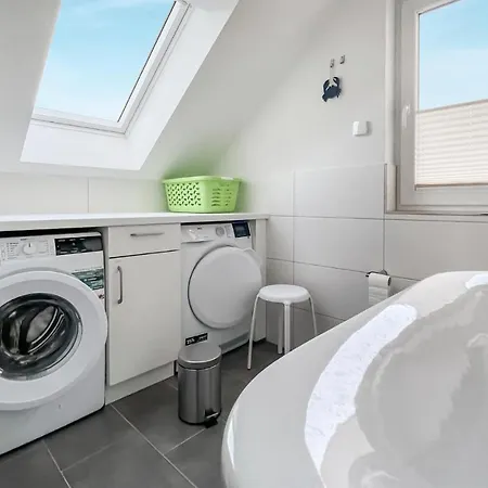 Lovely Home In Krems Iiwarderbrueck With Sauna Hébergement de vacances Gols